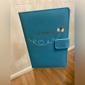 - Brand New Journal With Leader Cover And Zipper “BEE YOURSELF “